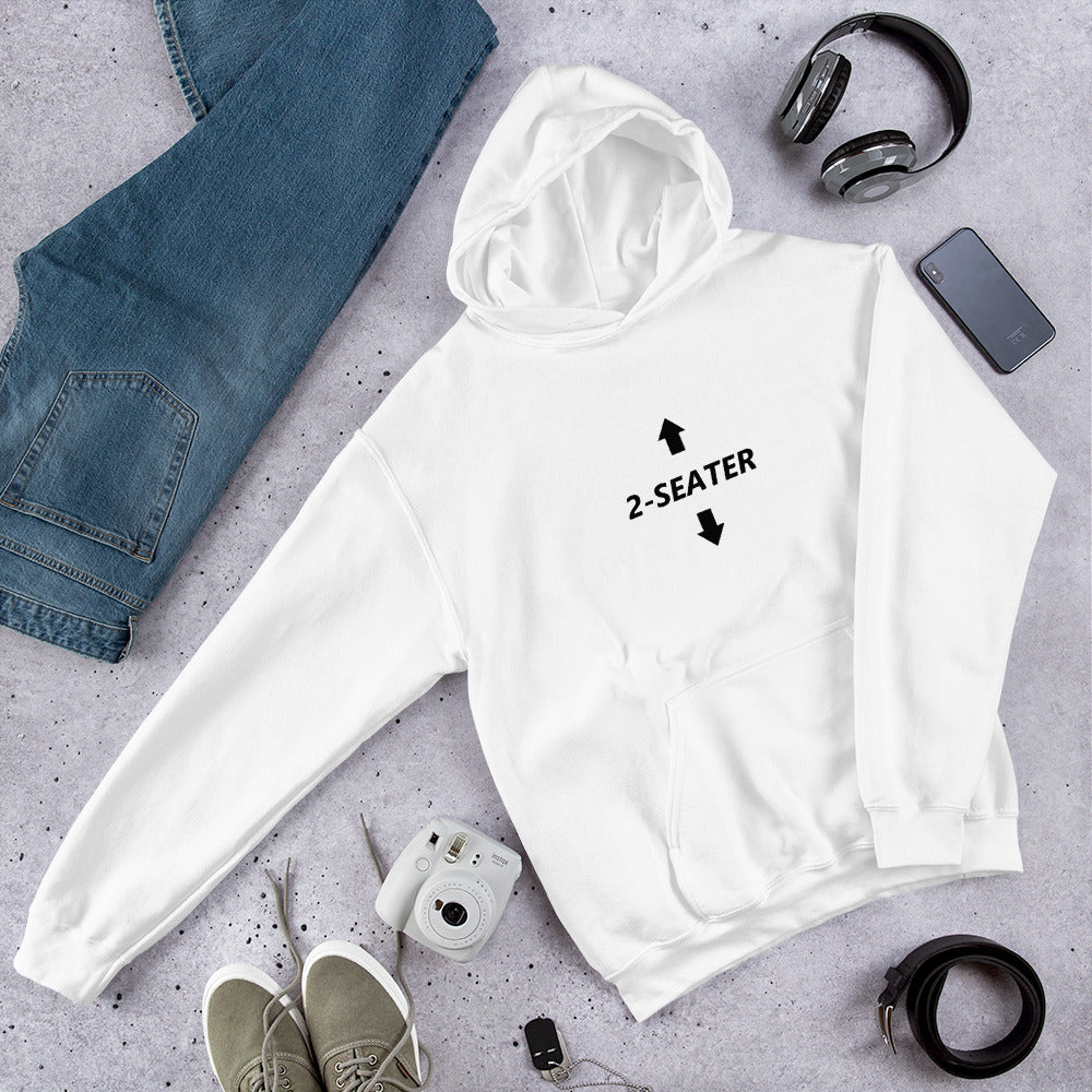Royalti Unisex Heavy Blend Hoodie ( 2-seater) black